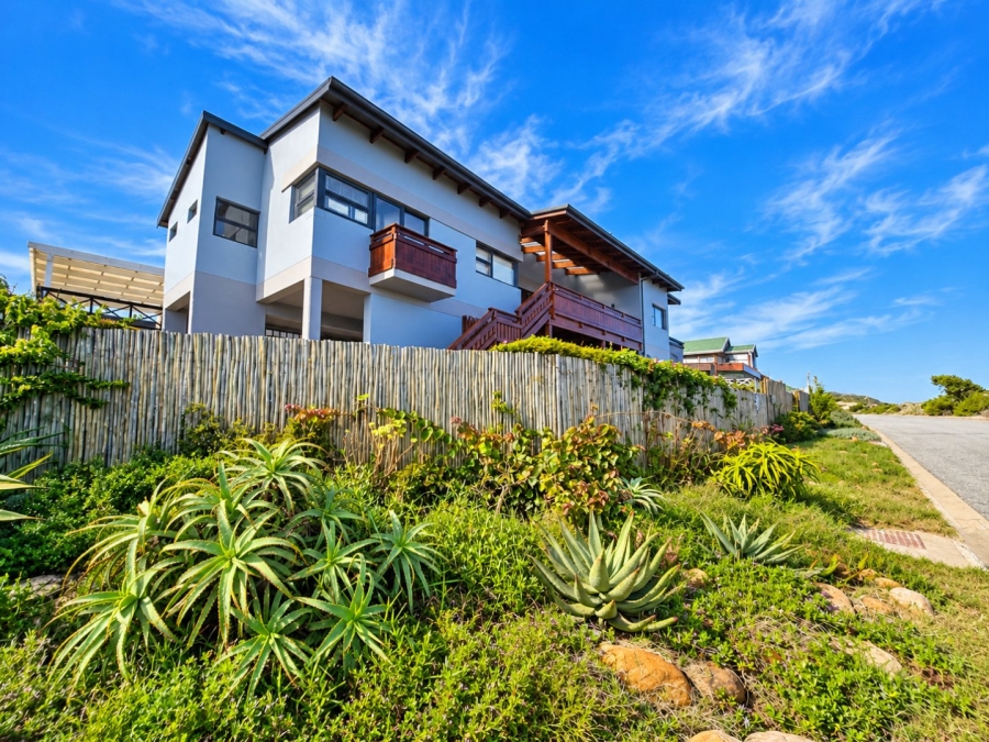 4 Bedroom Property for Sale in Kleinkrantz Western Cape